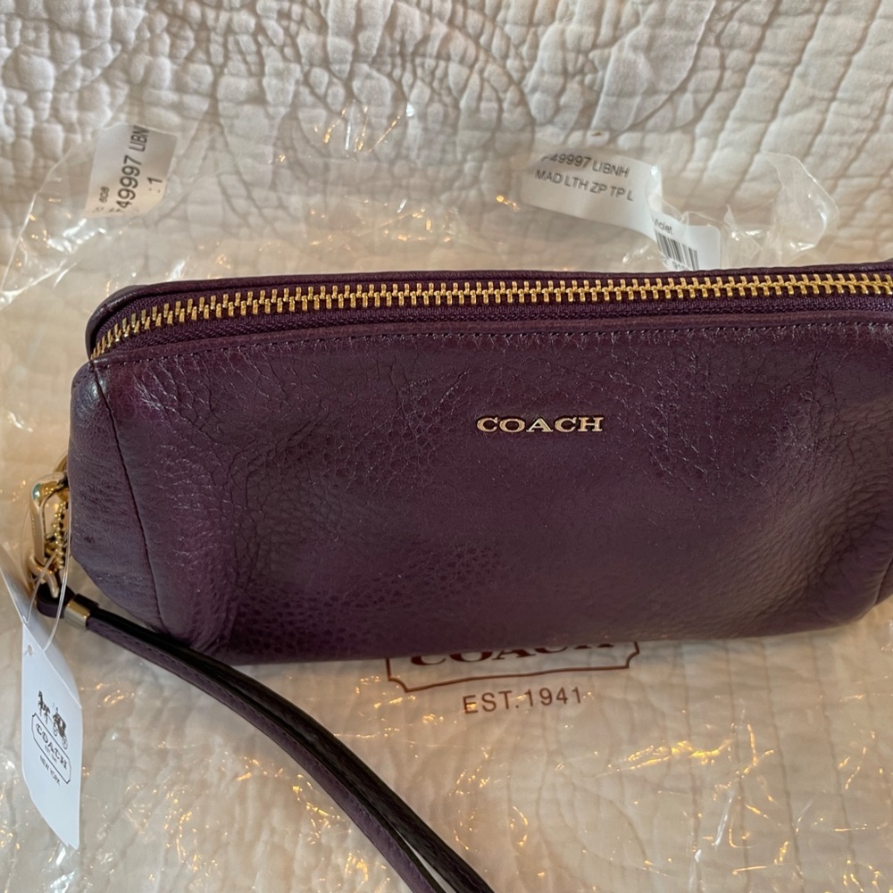 NWT COACH MADISON LEATHER ZIP POUCH/CLUTCH F49997